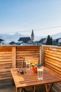 ArVia Living - Ferienwohnung in Altmünster, zentrale Lage, 7 Min Gehweg zum Traunsee, Küche, gratis Parkplatz & WLAN