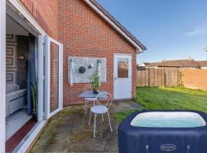 The Maidstone Boutique Getaway - Hot Tub - Parking - Langley