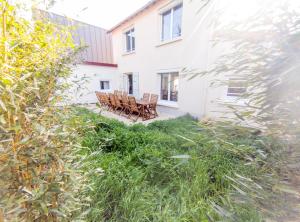 Maisons de vacances Maison a 10 min du centre dans avenue privee ! : photos des chambres