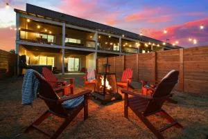 Fireside Haven - Hot Tub & Downtown Walkable - Custer