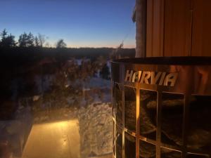 Guest house and sauna with lake view