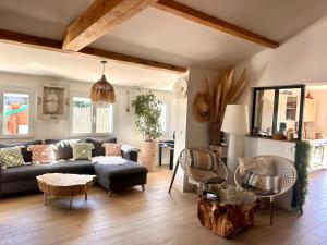 Maisons de vacances Ideal pour vos vacances Villa avec piscine et jacuzzi a 15 min de la plage : photos des chambres