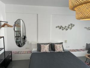 Cavalari Santorini - Sunny and quiet room #1