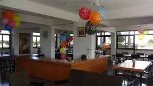 SNP HOUSE, Airport Hotel Restaurants - Bhīndar