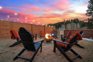 Buffalo Ridge - Hot Tub & Walk to Downtown