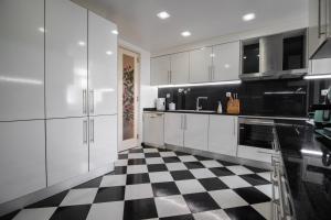 Cocas House II - Almada