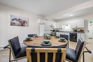 Buffalo Roam - Hot Tub & Nature in Town