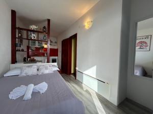 Seafront Studio Apartment+Balcony