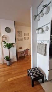 Modern apartment Otto - Zagreb with parking