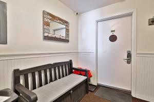 Hotel Style Condo Promising a Comfortable and Convenient Retreat right in the heart of Vermont ski country