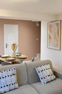 La Niña - Parking Gratuit - Saint-Léonard