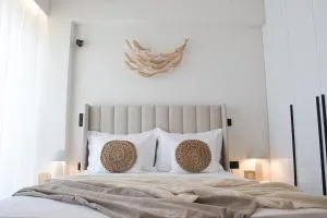 RAFINAS PARADISE VIEW!! Walking access to the Port!! Amazing Seaview!!! - Mati