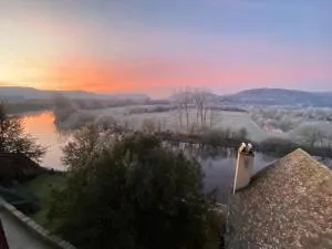 Charmant duplex vue exceptionnel sur la Dordogne - 韦扎克