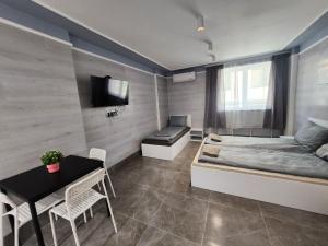 Continental studios 2