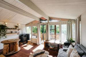 Le Chalet de lOurs, jacuzzi and private sauna