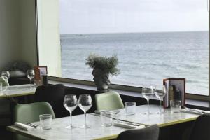 Hotels Les Sables Blancs : photos des chambres
