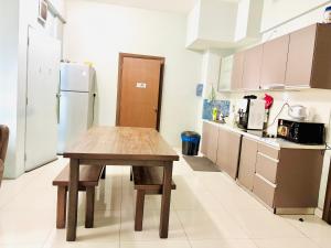 Regalia Skypool KLCC Friendly Hostel
