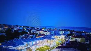 Perla Beach Apartments - Evkarpía