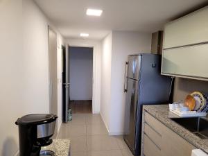 Alexander Bulevar frente a la Mansa