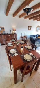 Maisons de vacances Maison traditionnelle avec piscine : photos des chambres