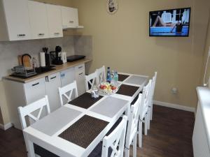 Holiday House near Emerald Lake Wapnica