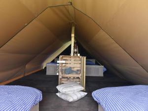 Cozy tent lodge with terrace