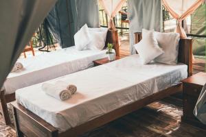 Radiance Ella Urban Camping