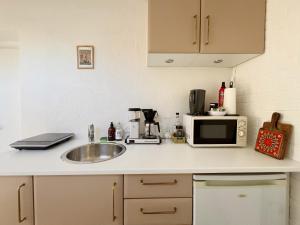 Cozy guesthouse with outdoor space