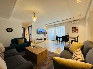 Luxury Prestigia Close to Champs de Course Parc