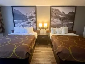 Super 8 by Wyndham Great Falls City Center - Conrad