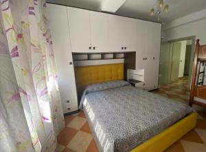 Ambra-Next to the Sea