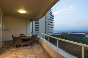 203 Oyster Quays - by Stay in Umhlanga