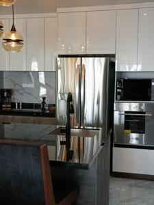 Luxury apart with amazing pool ,gym, sauna, wifi