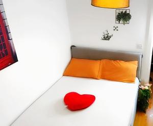 1 private room & a toilet in 2bed apartment