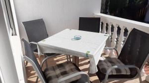 One-Bedroom Apartment - First Floor room in Apartments Dobri - 500m from beach