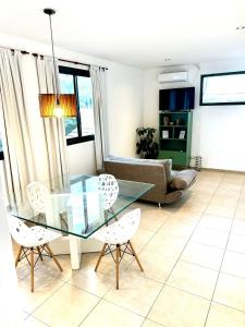 Hermoso departamento entero 2 Dormitorios con cochera B Urca