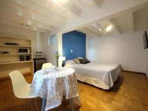 Camino de Jacarandás - غوايمالين