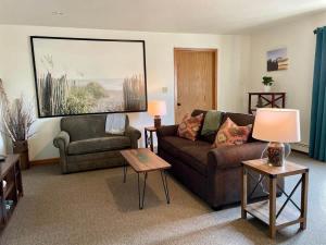 Downtown Green Room at Villages on Aurora