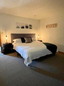 Downtown Green Room at Villages on Aurora