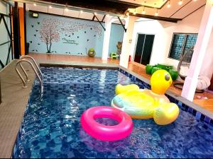 บ้านปรินรดา poolvilla สัตหีบ
