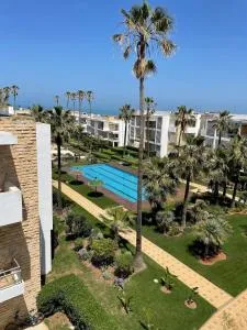 Beachside Charming Apartment - 塔马里斯