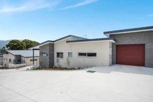 Modern New Villa 8-Walk to shops-10min Airport-CBD