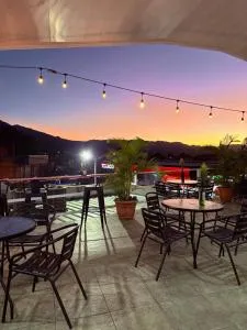 Hostal Sunset Town - 康塞普西翁德阿塔科