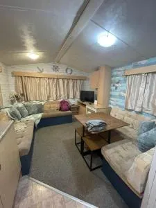 6 Berth Caravan At St Osyth Beach In Essex Ref 28045G - 滨海克拉克顿