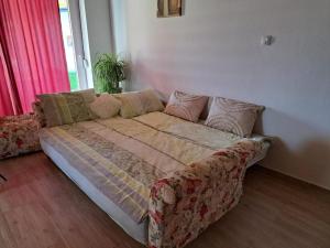 Apartments with parking space Valpovo, Slavonija - 24020