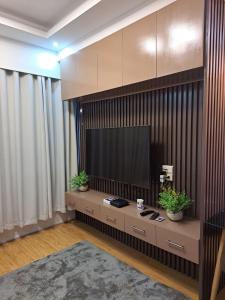 Top Floor 1BR Condo, Mesaverte