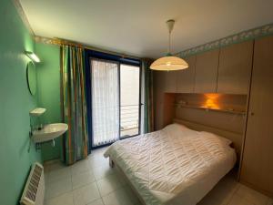 Apartment in Nieuwpoort near Beach