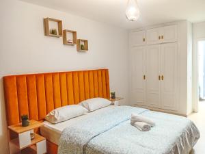 Cozy and Fully Equipped Apartment for Comfort and Luxury, Near the Train Station and Facing Hilton
