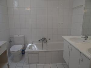 Apartment in Nieuwpoort with sea beach