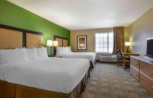 Studio with 2 Queen Beds - Non-Smoking room in Extended Stay America Suites - Washington DC - Rockville